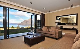 Platinum Queenstown Villas